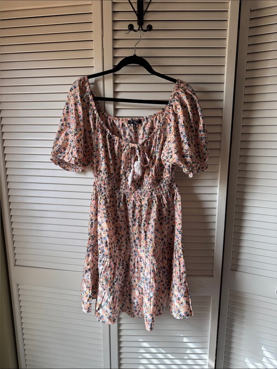 Salt & sugar Dresses & Skirts - Floral Puff-Sleeve Tie-Front Mini Dress in Blush